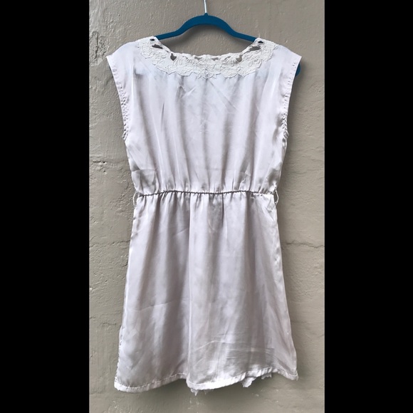 Champagne satin Forever21 dress - Picture 2 of 6